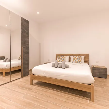Orsola - New 2 Bedroom * Valletta